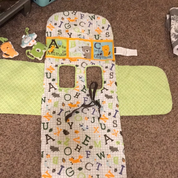 Shopping cart or high chair cover. - Picture 1 of 1